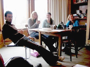 Students in an Ùlpan class